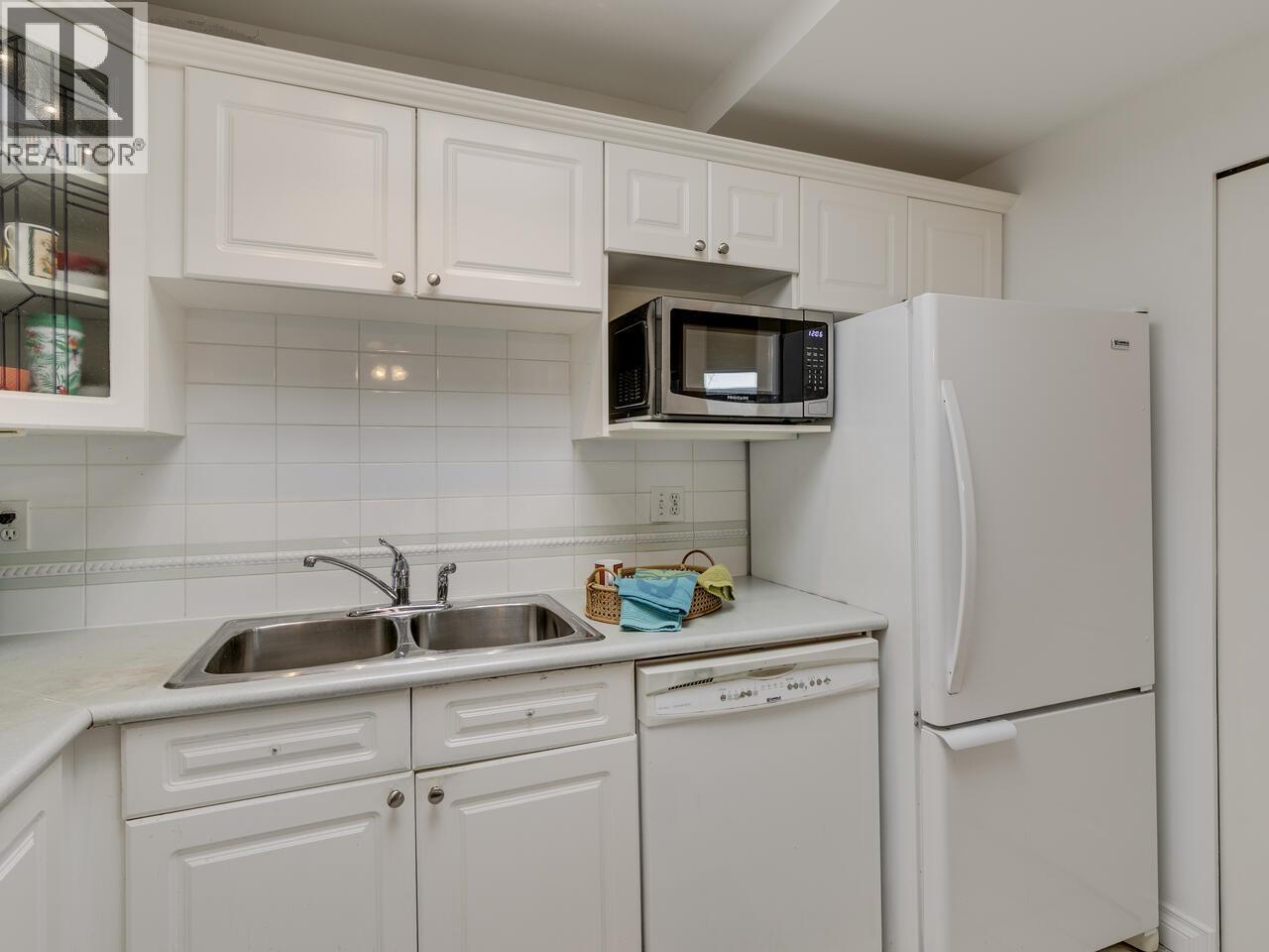 414 128 W 8th Street, North Vancouver, British Columbia  V7M 3M1 - Photo 11 - R3105362