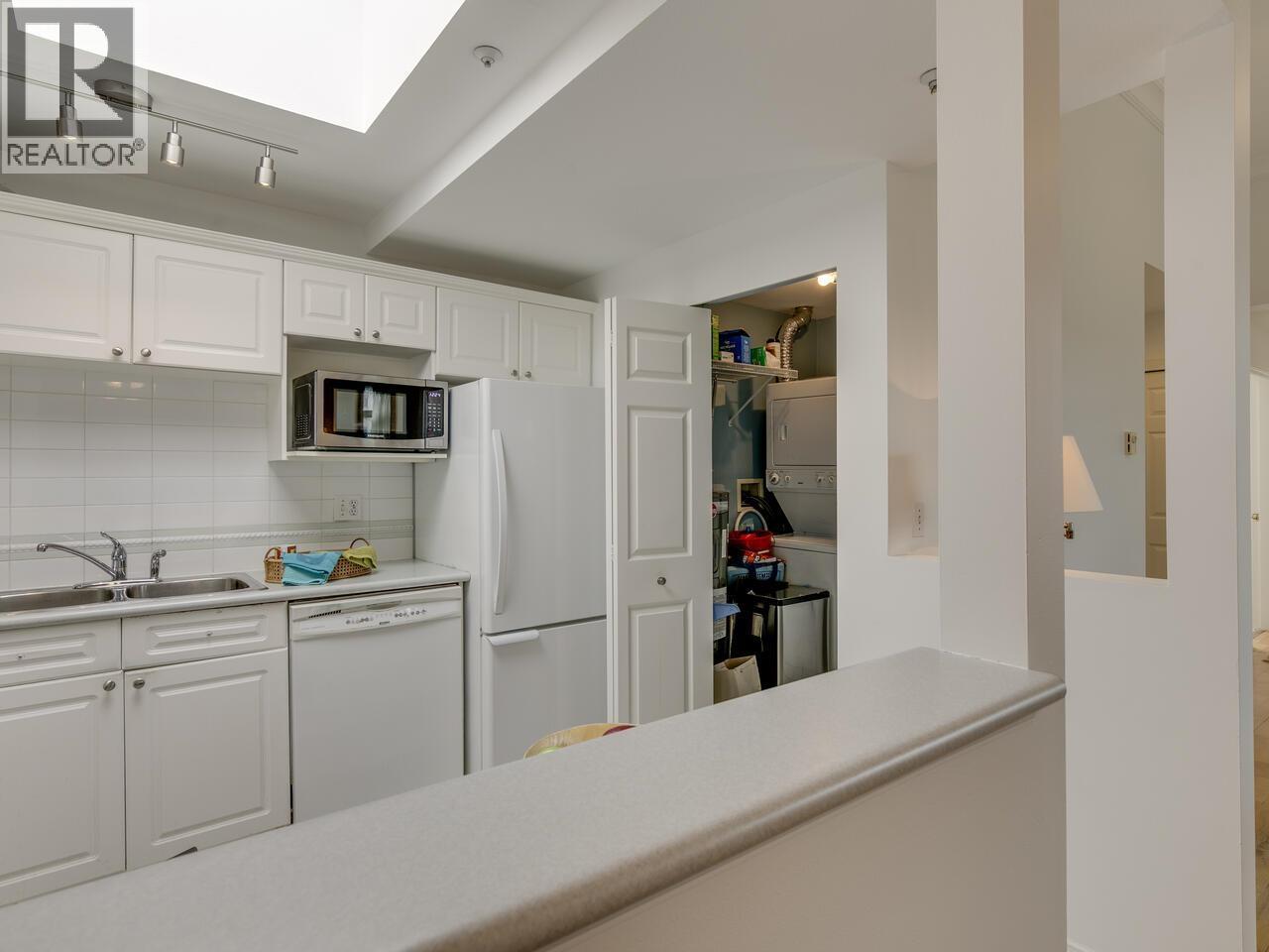 414 128 W 8th Street, North Vancouver, British Columbia  V7M 3M1 - Photo 12 - R3105362