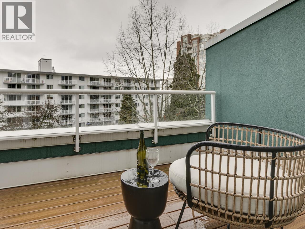 414 128 W 8th Street, North Vancouver, British Columbia  V7M 3M1 - Photo 3 - R3105362