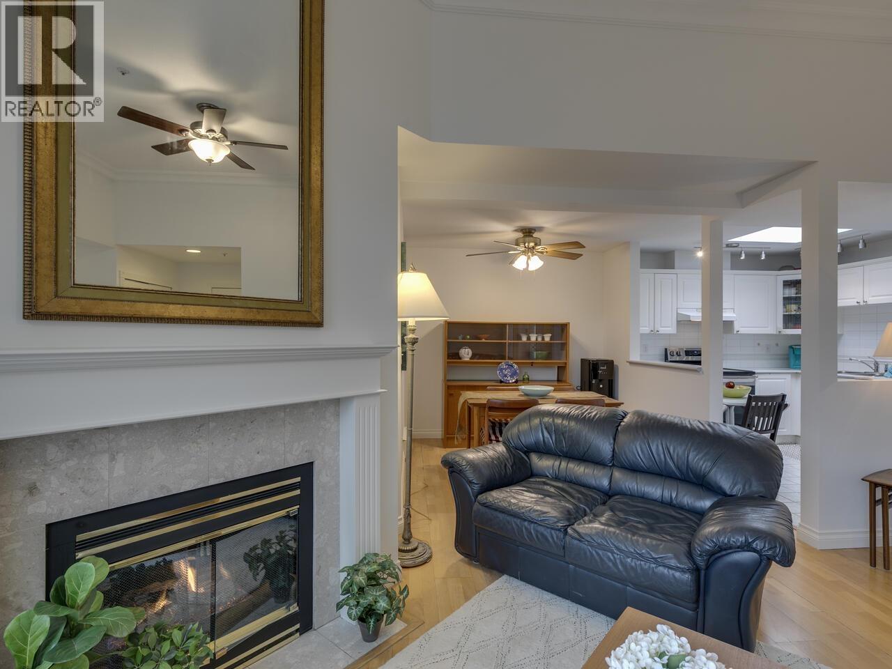 414 128 W 8th Street, North Vancouver, British Columbia  V7M 3M1 - Photo 5 - R3105362