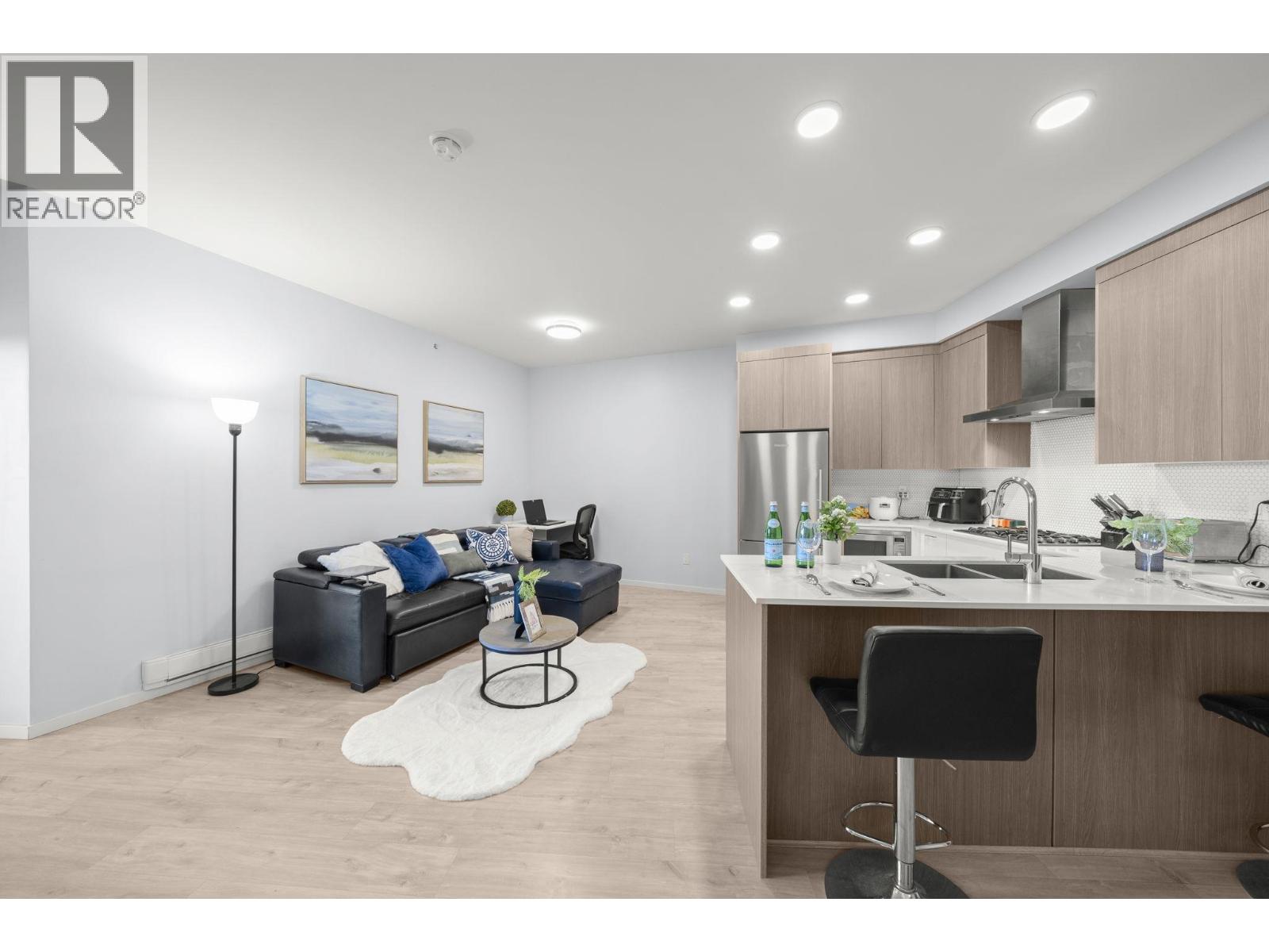 Ph18 6283 Kingsway, Burnaby, British Columbia  V5J 0H3 - Photo 6 - R3105377