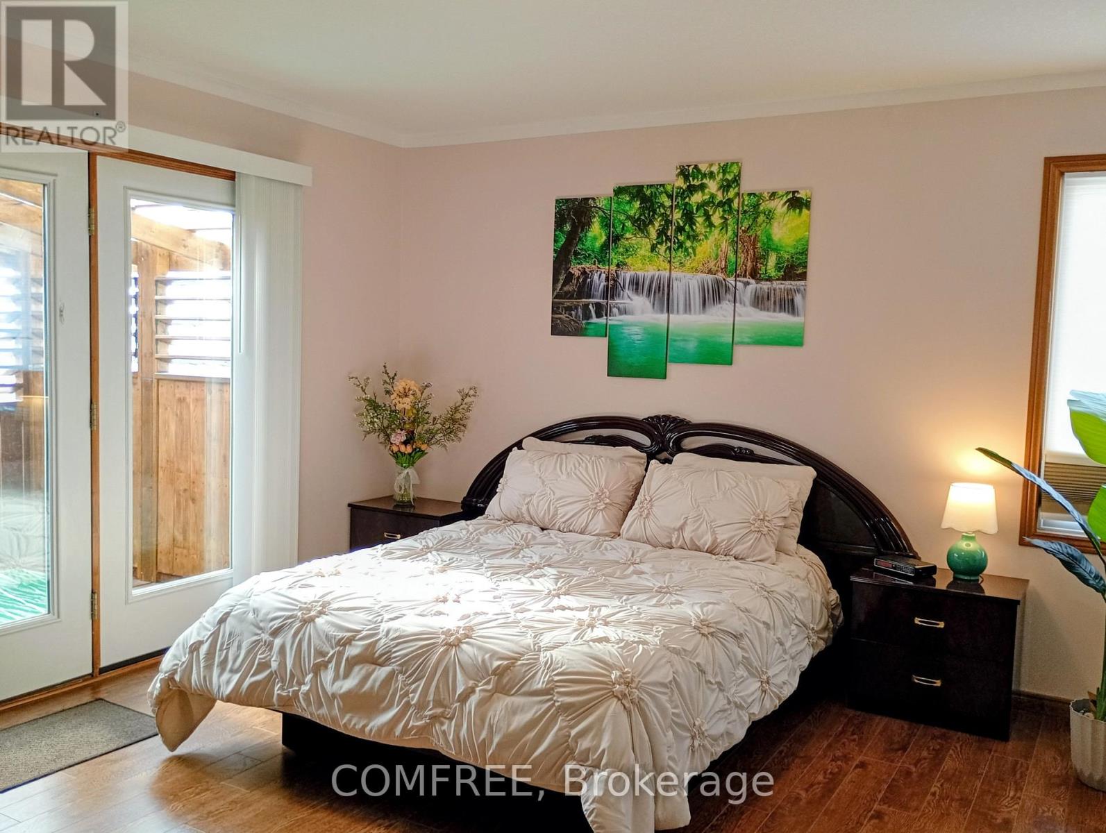 35 Tanya Drive, Southwest Middlesex, Ontario  N0L 1M0 - Photo 12 - X12940524