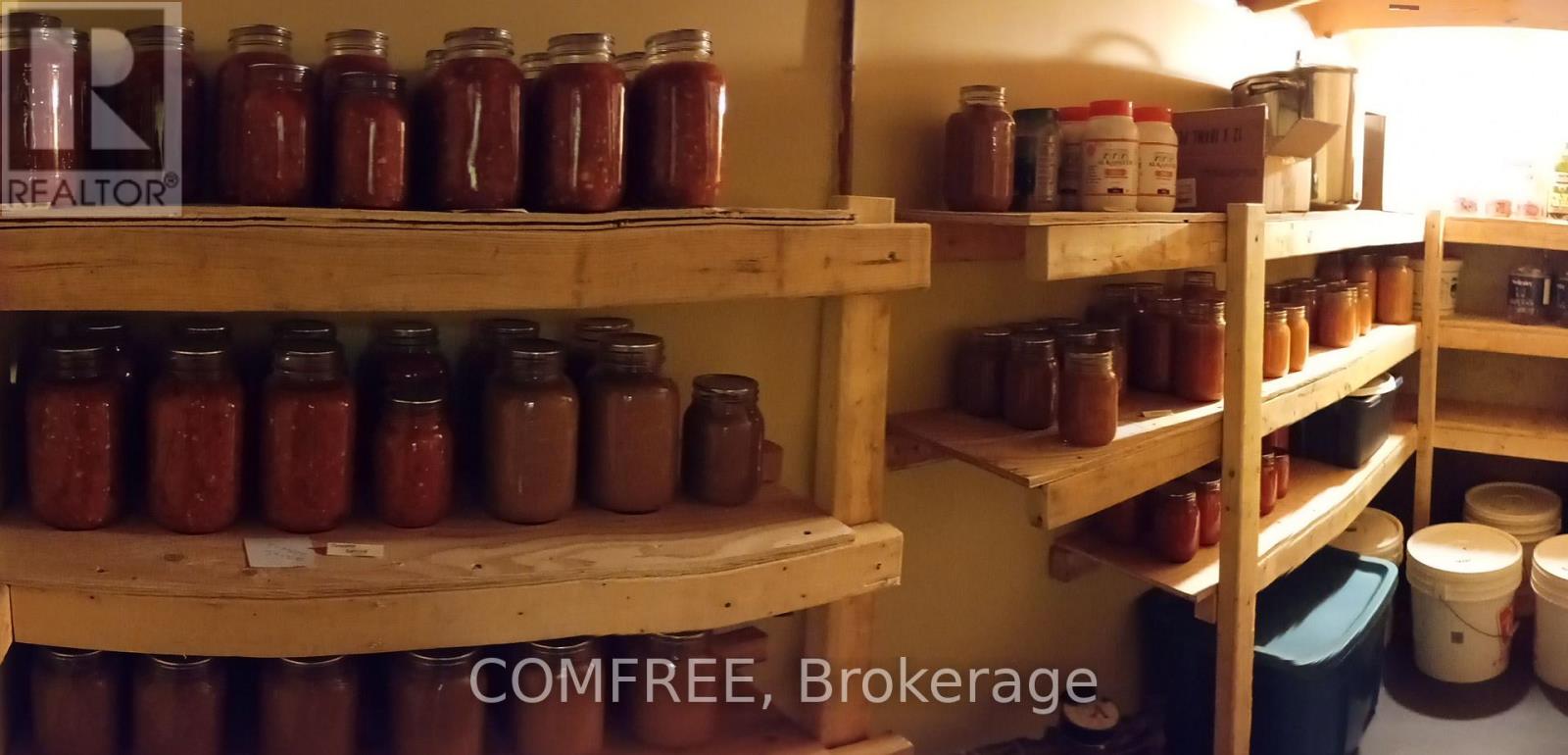 35 Tanya Drive, Southwest Middlesex, Ontario  N0L 1M0 - Photo 31 - X12940524