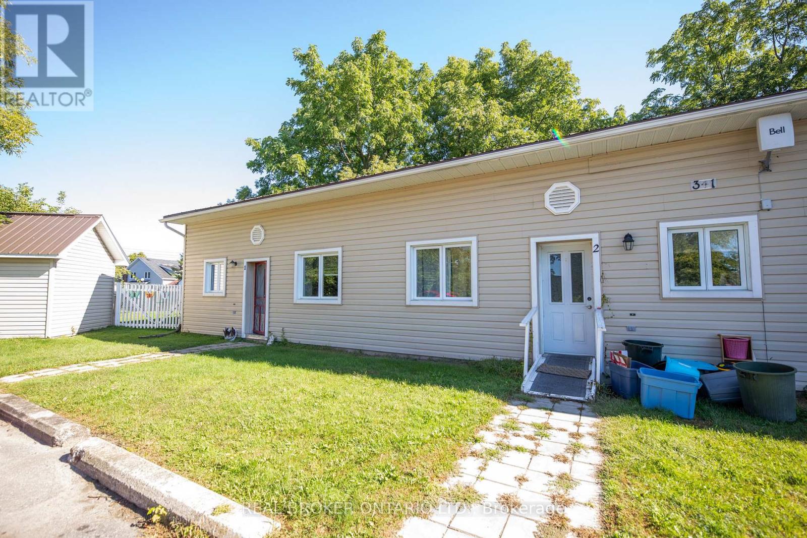 2 - 341 New Street E, Edwardsburgh/cardinal, Ontario  K0E 1E0 - Photo 2 - X12940606