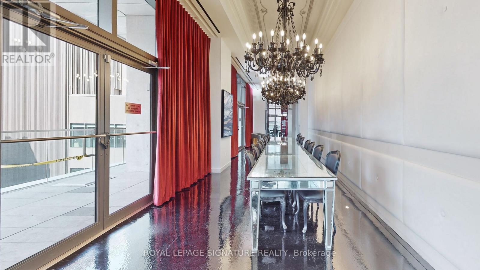 5811 - 197 Yonge Street, Toronto, Ontario  M5B 0C1 - Photo 29 - C12940484