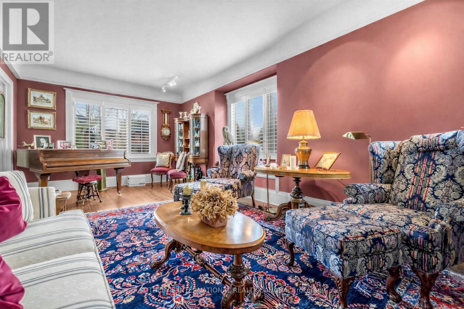 136 Roxborough Drive, Toronto, Ontario  M4W 1X4 - Photo 6 - C12940522