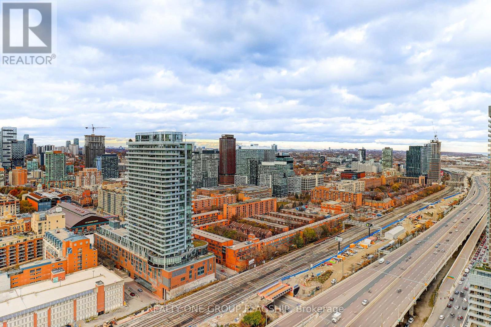 3608 - 55 Cooper Street, Toronto, Ontario  M5E 0G1 - Photo 16 - C12940560