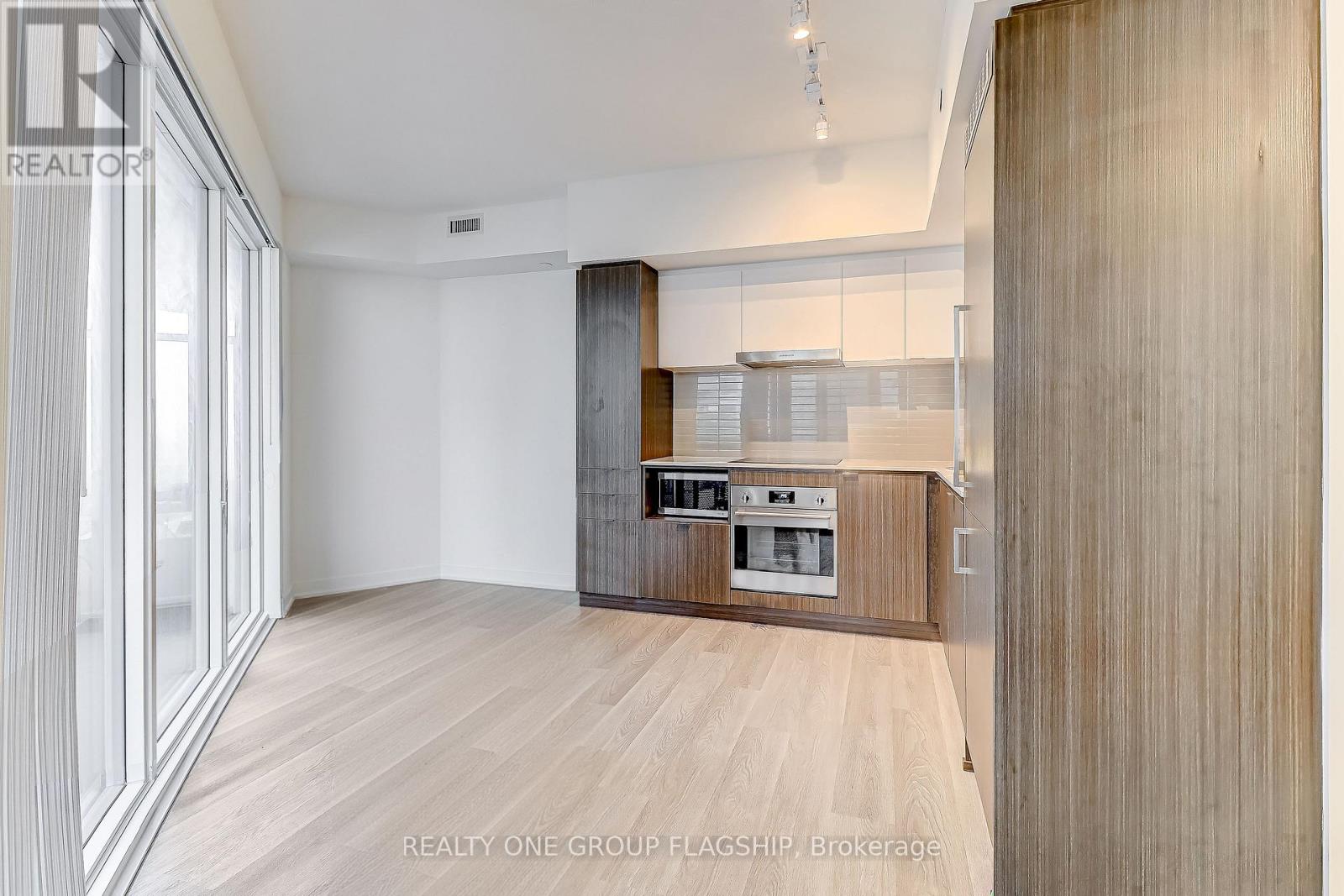 3608 - 55 Cooper Street, Toronto, Ontario  M5E 0G1 - Photo 8 - C12940560