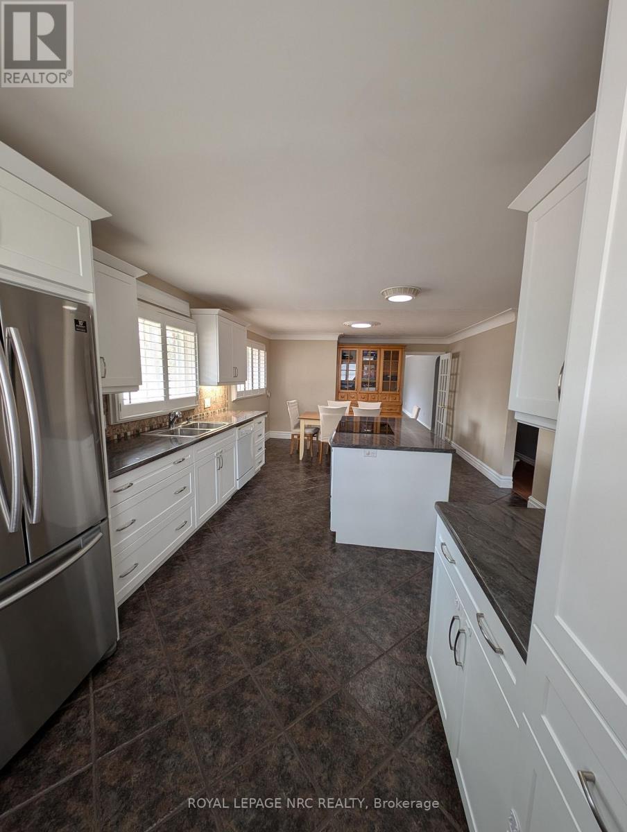 3194 Portage Road, Niagara Falls, Ontario  L2J 2J9 - Photo 11 - X12940516