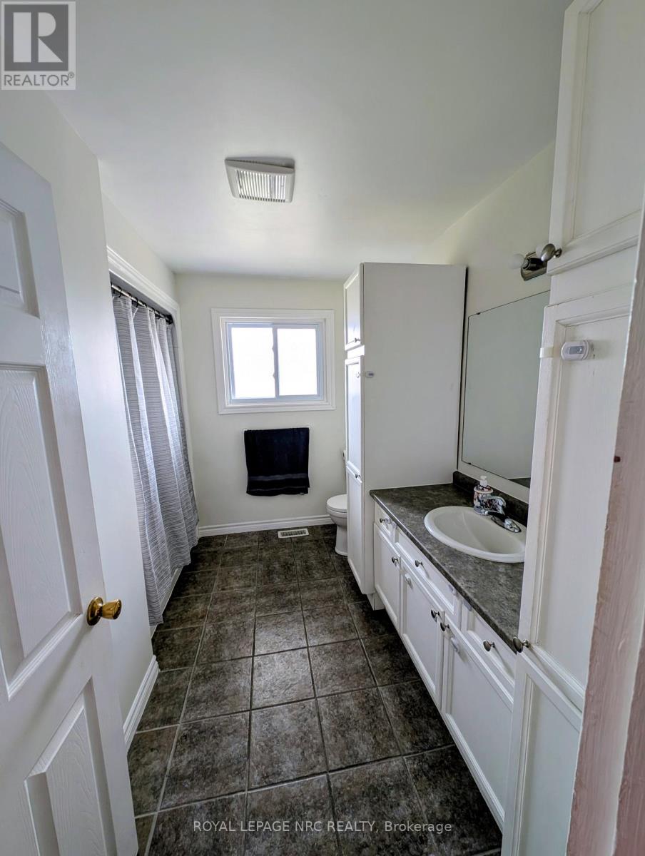 3194 Portage Road, Niagara Falls, Ontario  L2J 2J9 - Photo 18 - X12940516