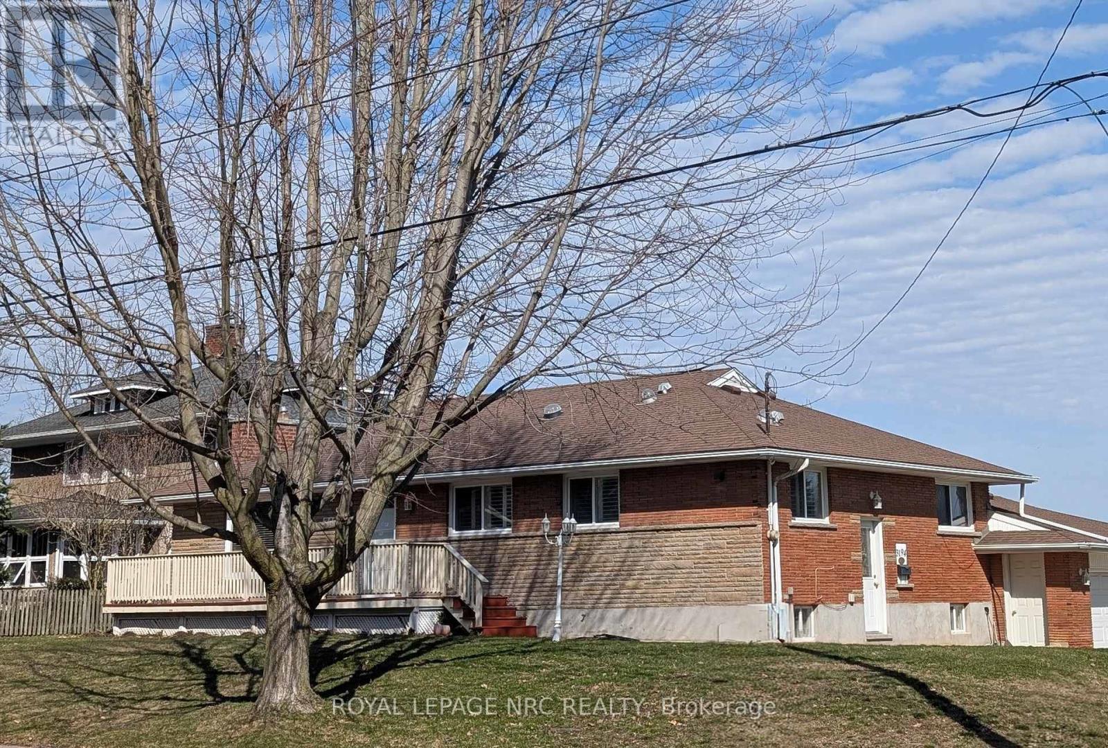 3194 Portage Road, Niagara Falls, Ontario  L2J 2J9 - Photo 2 - X12940516