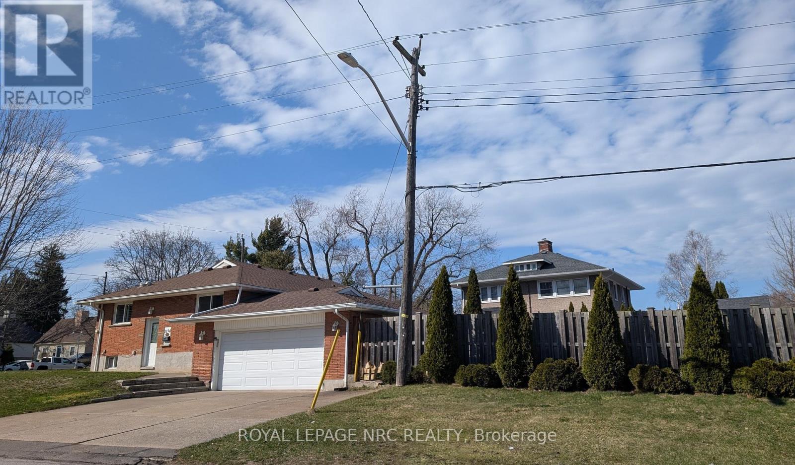 3194 Portage Road, Niagara Falls, Ontario  L2J 2J9 - Photo 4 - X12940516