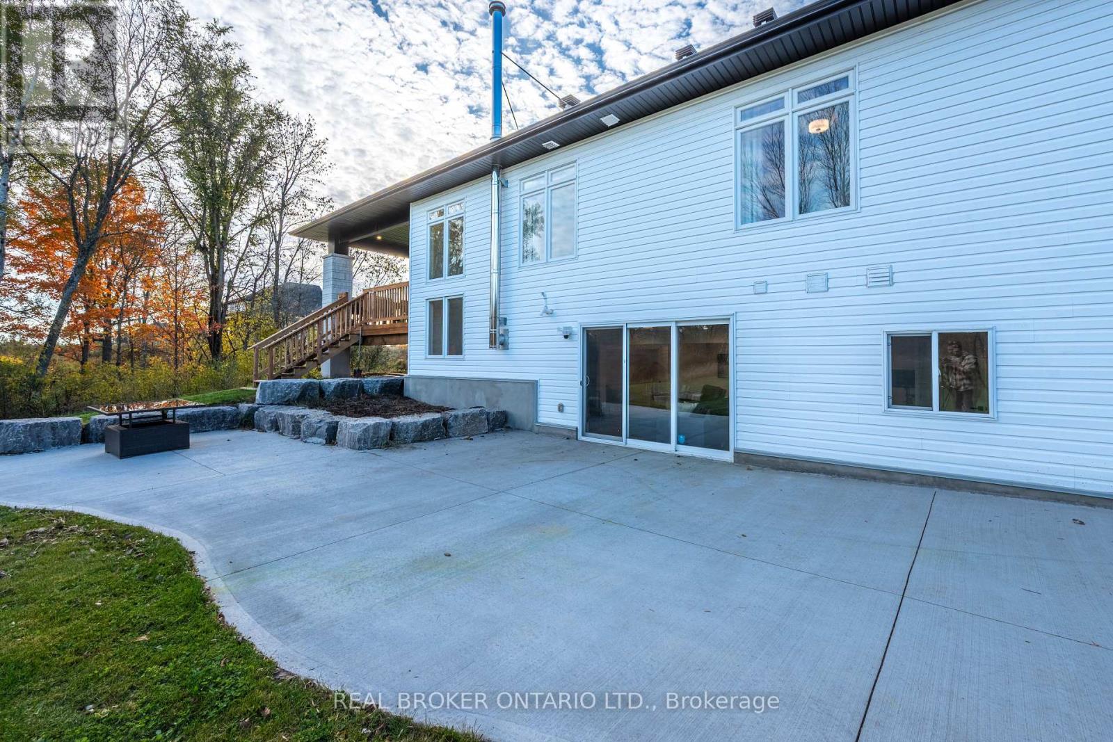 119 Ernest Way, Tay Valley, Ontario  K7H 0B3 - Photo 38 - X12763954