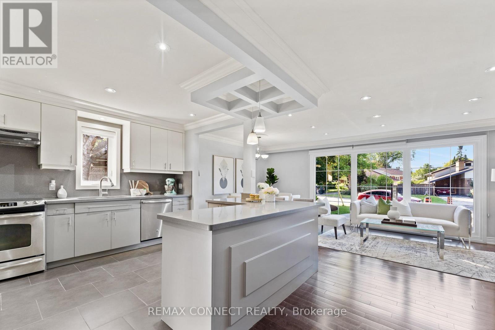 23 Penetang Crescent, Toronto, Ontario  M1K 4Y4 - Photo 9 - E12940506