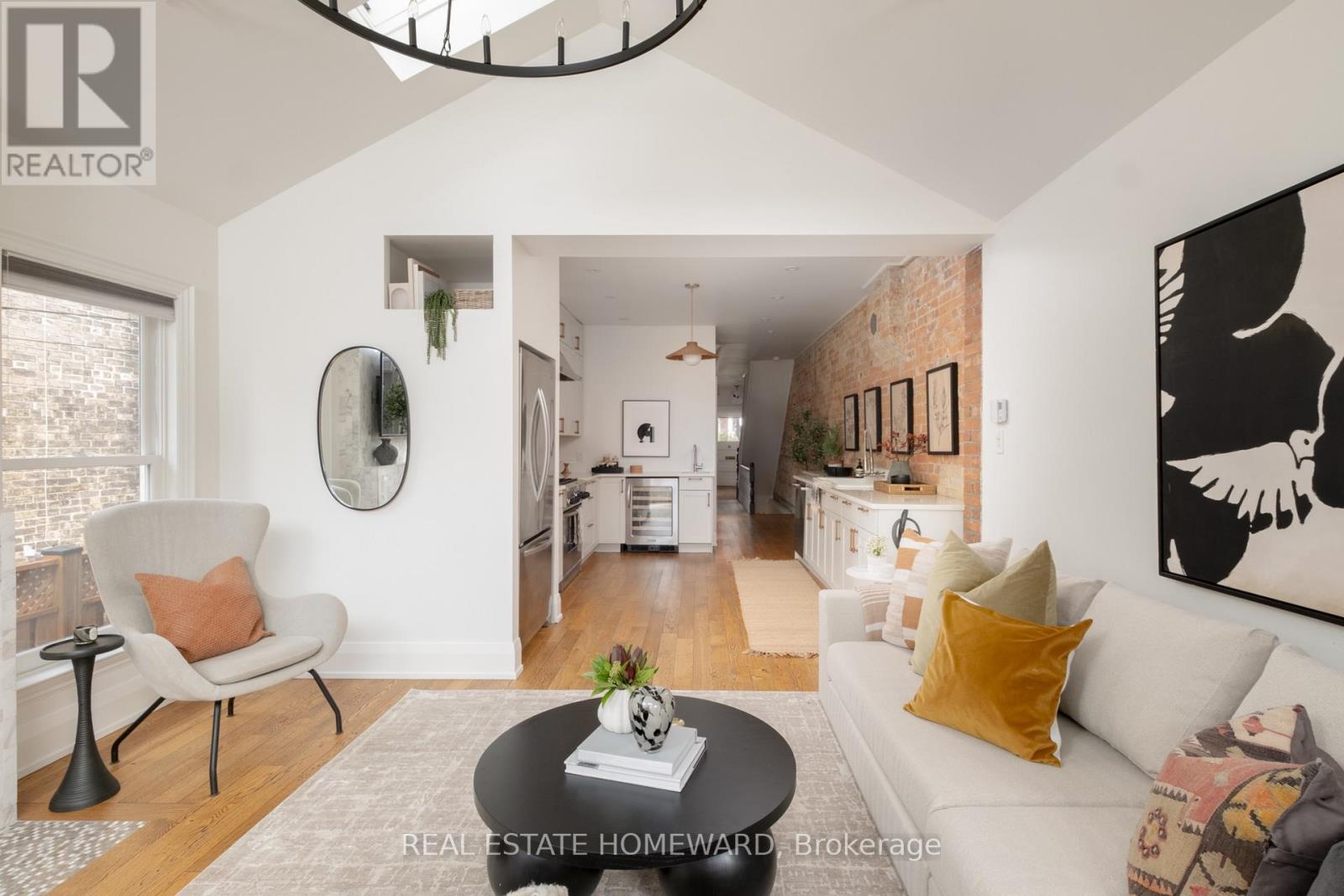 31 Riverdale Avenue, Toronto, Ontario  M4K 1C2 - Photo 13 - E12940530