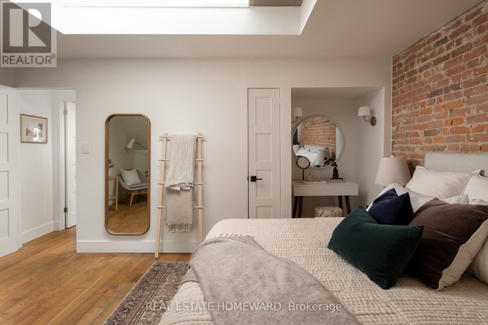 31 Riverdale Avenue, Toronto, Ontario  M4K 1C2 - Photo 19 - E12940530