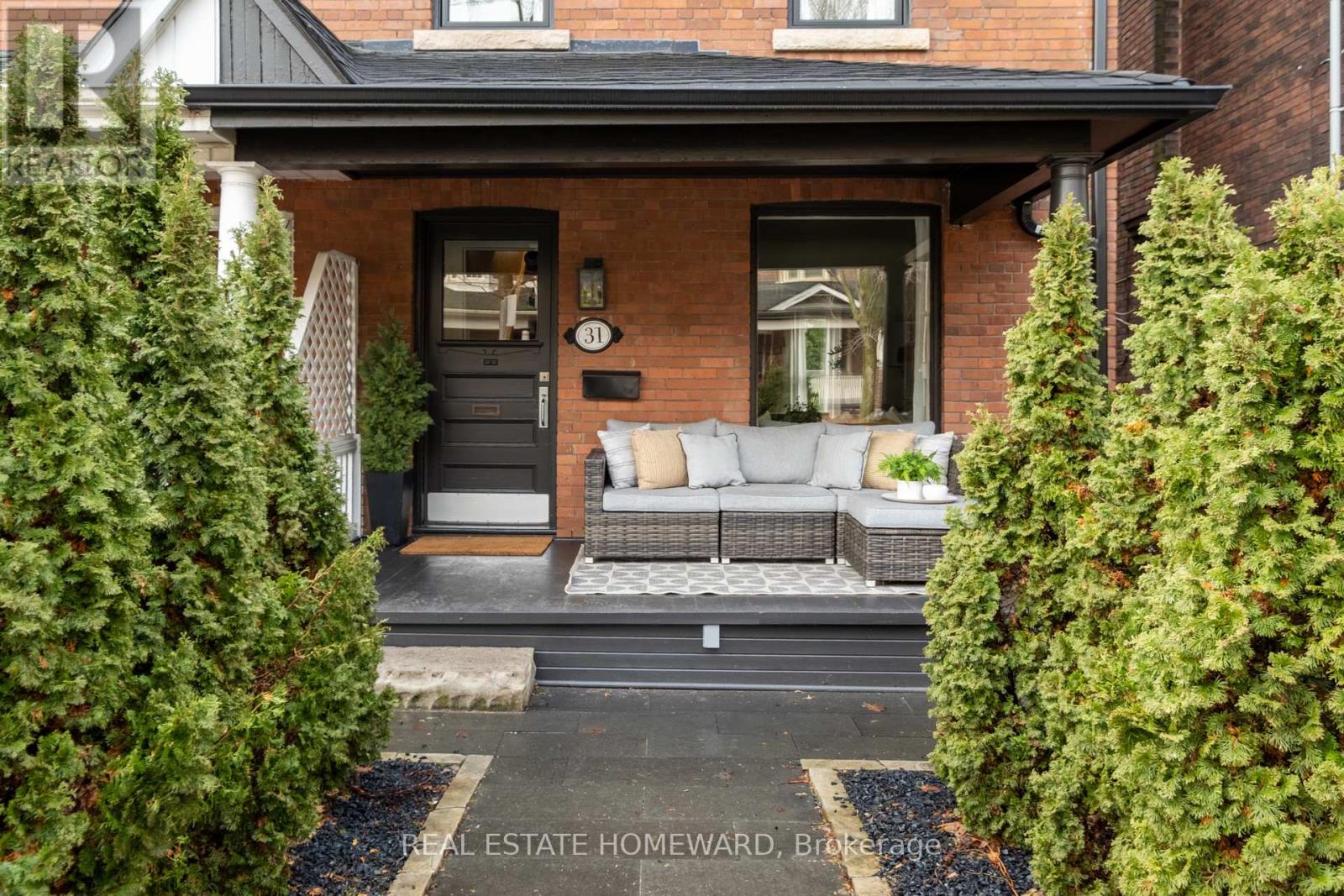 31 Riverdale Avenue, Toronto, Ontario  M4K 1C2 - Photo 3 - E12940530