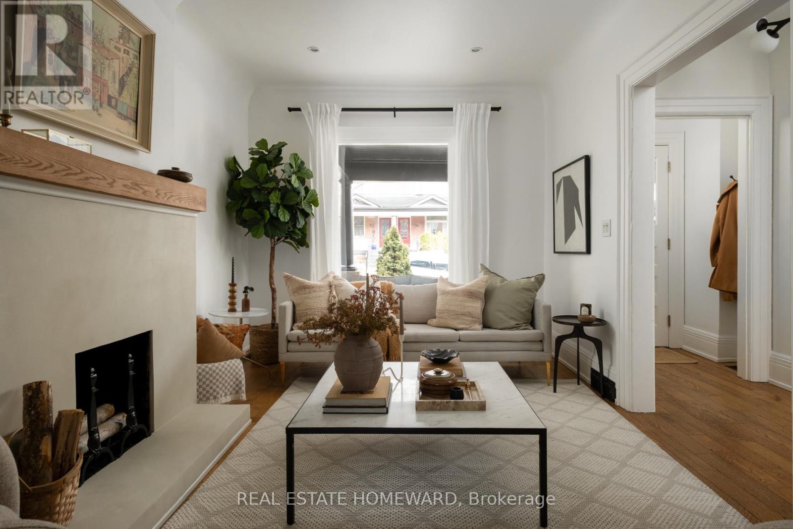 31 Riverdale Avenue, Toronto, Ontario  M4K 1C2 - Photo 5 - E12940530