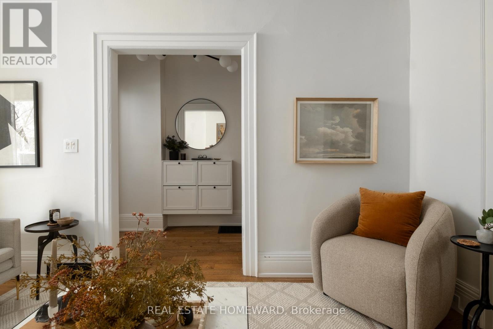 31 Riverdale Avenue, Toronto, Ontario  M4K 1C2 - Photo 7 - E12940530