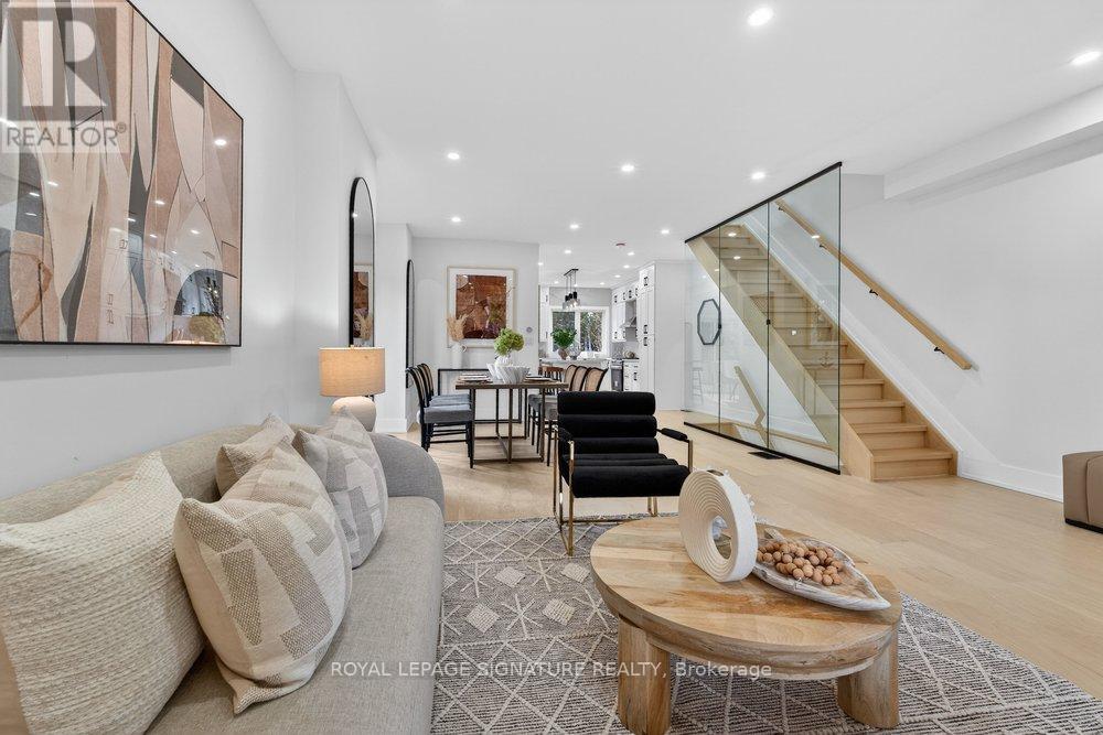 290 Chisholm Avenue, Toronto, Ontario  M4C 4W7 - Photo 10 - E12940538