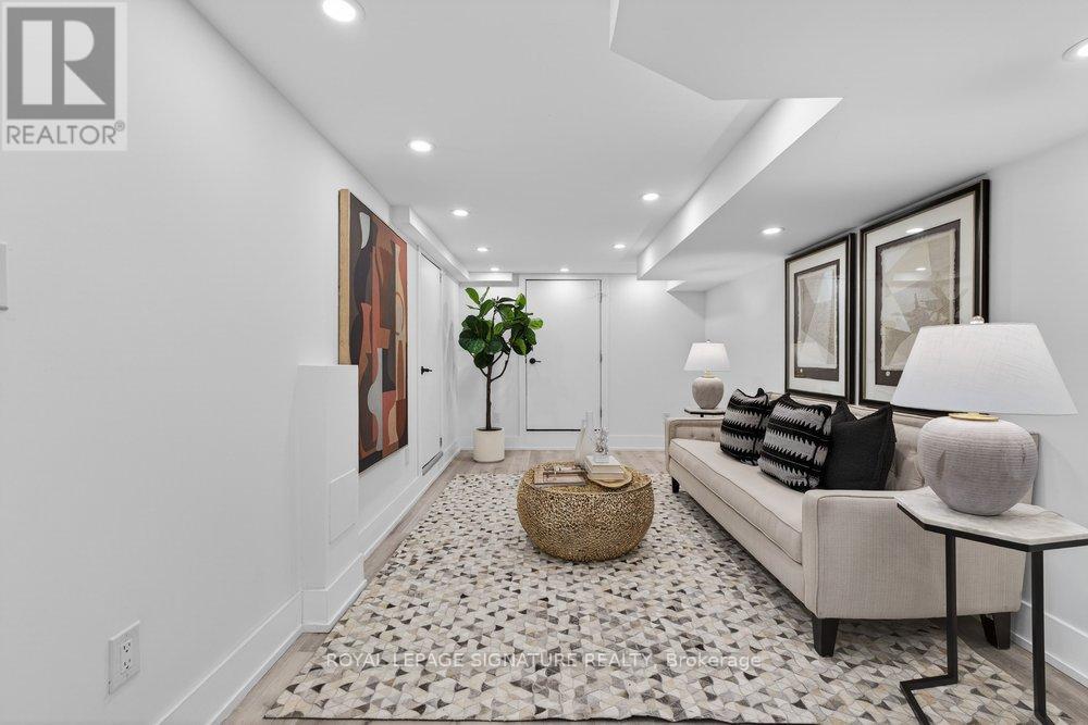 290 Chisholm Avenue, Toronto, Ontario  M4C 4W7 - Photo 33 - E12940538