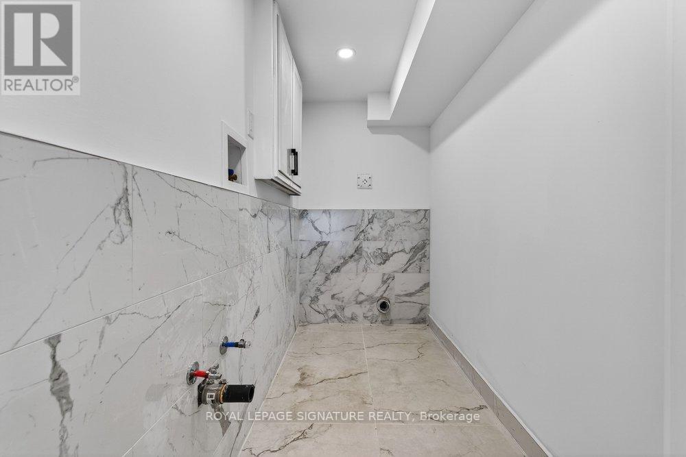 290 Chisholm Avenue, Toronto, Ontario  M4C 4W7 - Photo 37 - E12940538