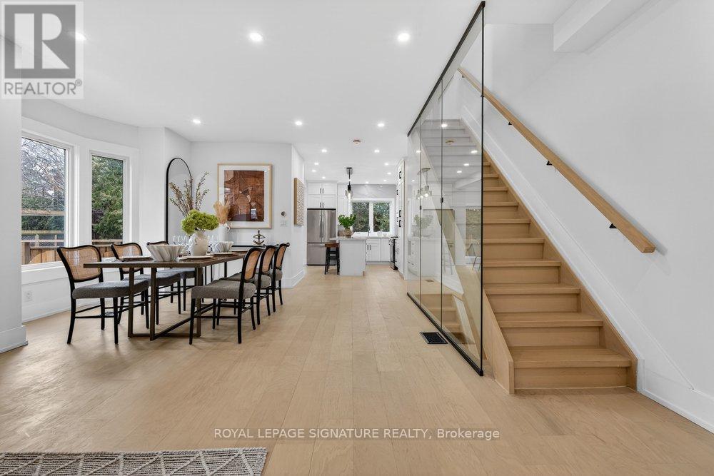 290 Chisholm Avenue, Toronto, Ontario  M4C 4W7 - Photo 6 - E12940538