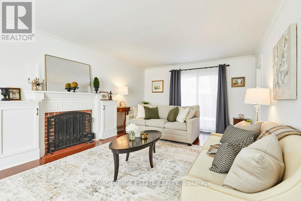 15 Squires Avenue, Toronto, Ontario  M4B 2R2 - Photo 10 - E12940550