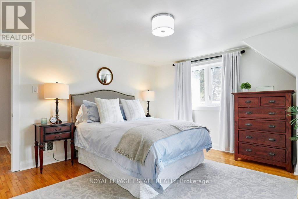 15 Squires Avenue, Toronto, Ontario  M4B 2R2 - Photo 20 - E12940550