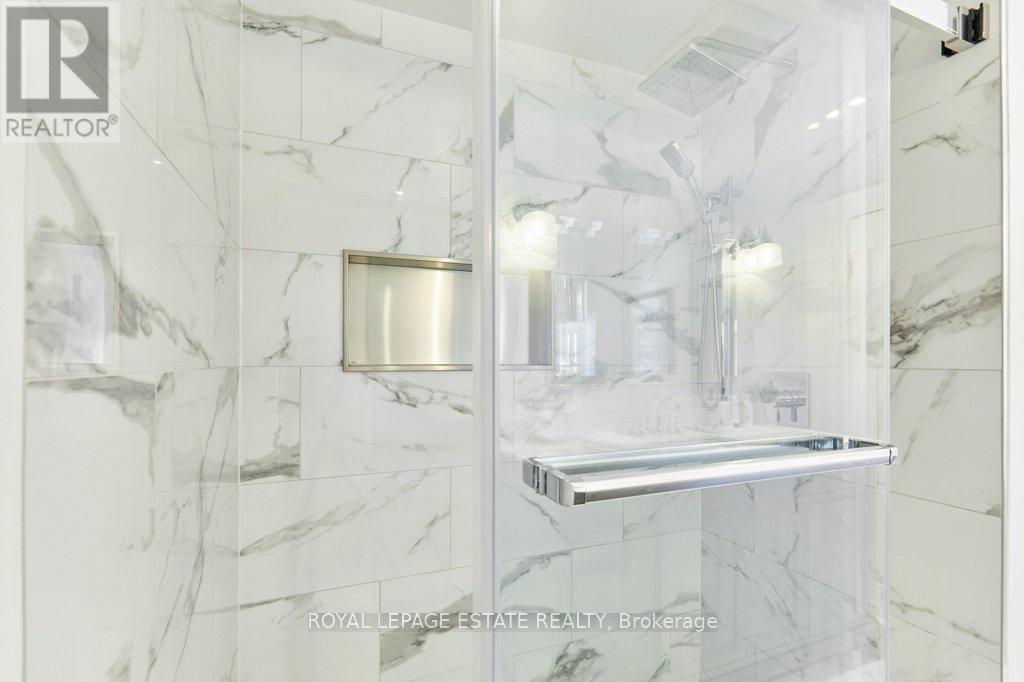 15 Squires Avenue, Toronto, Ontario  M4B 2R2 - Photo 22 - E12940550