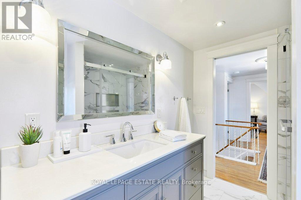 15 Squires Avenue, Toronto, Ontario  M4B 2R2 - Photo 23 - E12940550