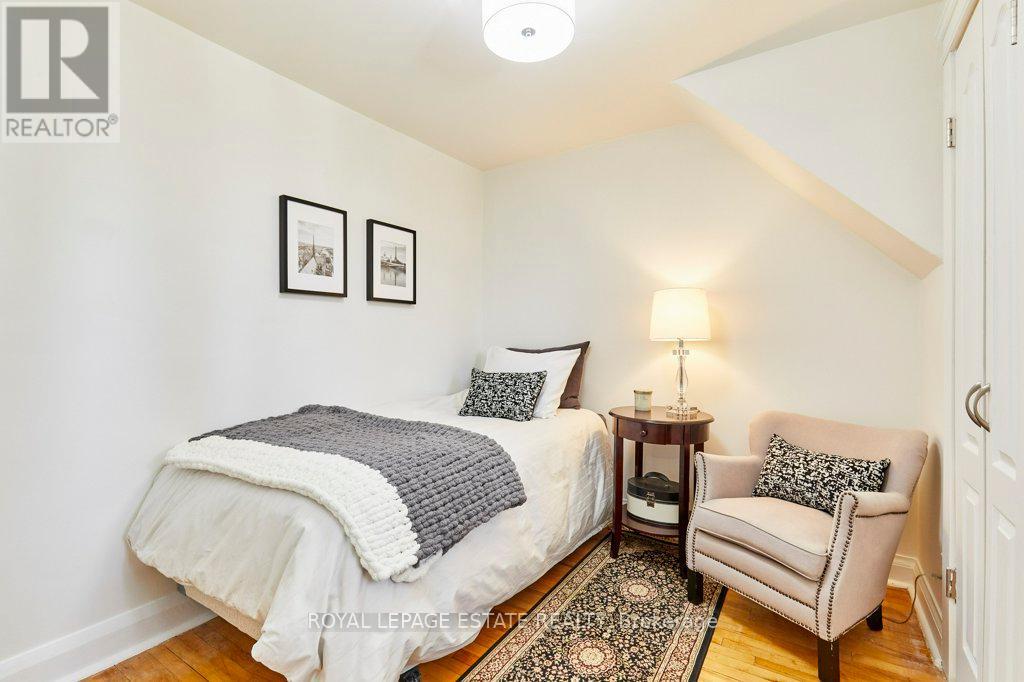 15 Squires Avenue, Toronto, Ontario  M4B 2R2 - Photo 27 - E12940550