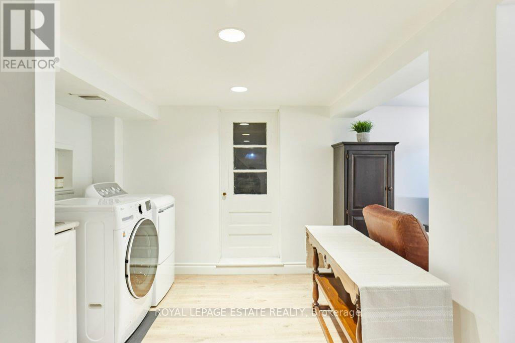 15 Squires Avenue, Toronto, Ontario  M4B 2R2 - Photo 31 - E12940550