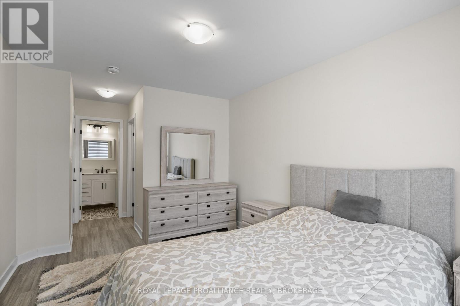 105 - 809 Development Drive, Kingston, Ontario K7M 0J4 - Photo 18 - X12940496