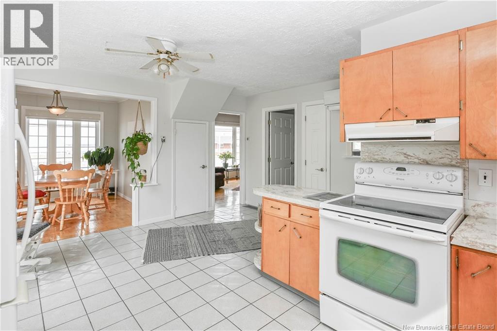 336 Saint-Pierre E. Boulevard, Caraquet, New Brunswick  E1W 1B4 - Photo 10 - NB136238