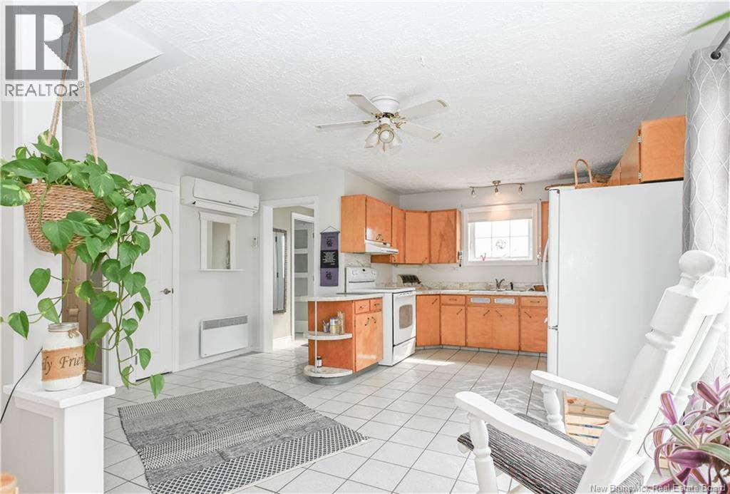 336 Saint-Pierre E. Boulevard, Caraquet, New Brunswick  E1W 1B4 - Photo 9 - NB136238