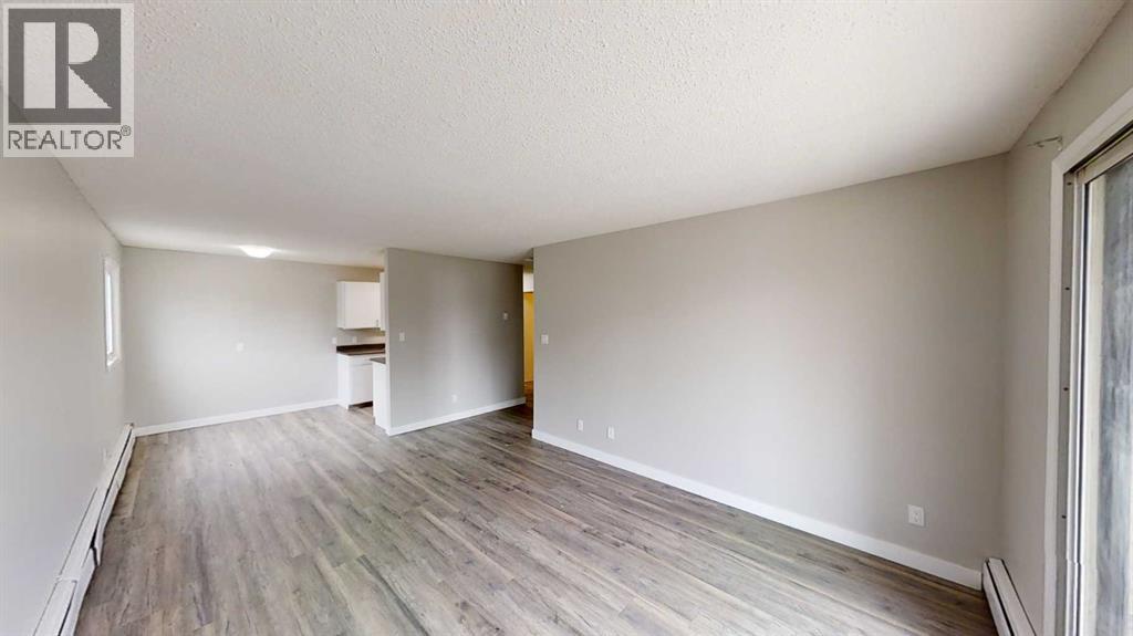 12, 10028 105 Avenue, Grande Prairie, Alberta  T8V 1H1 - Photo 4 - A2294178