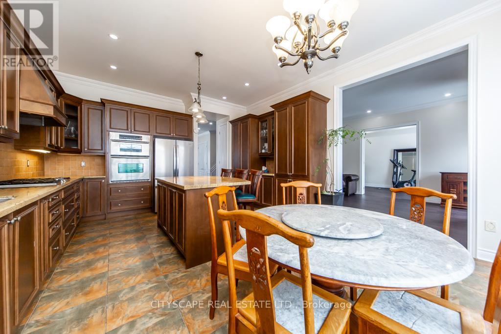 136 Manley Avenue, Whitchurch-Stouffville, Ontario  L4A 0C5 - Photo 11 - N12940594