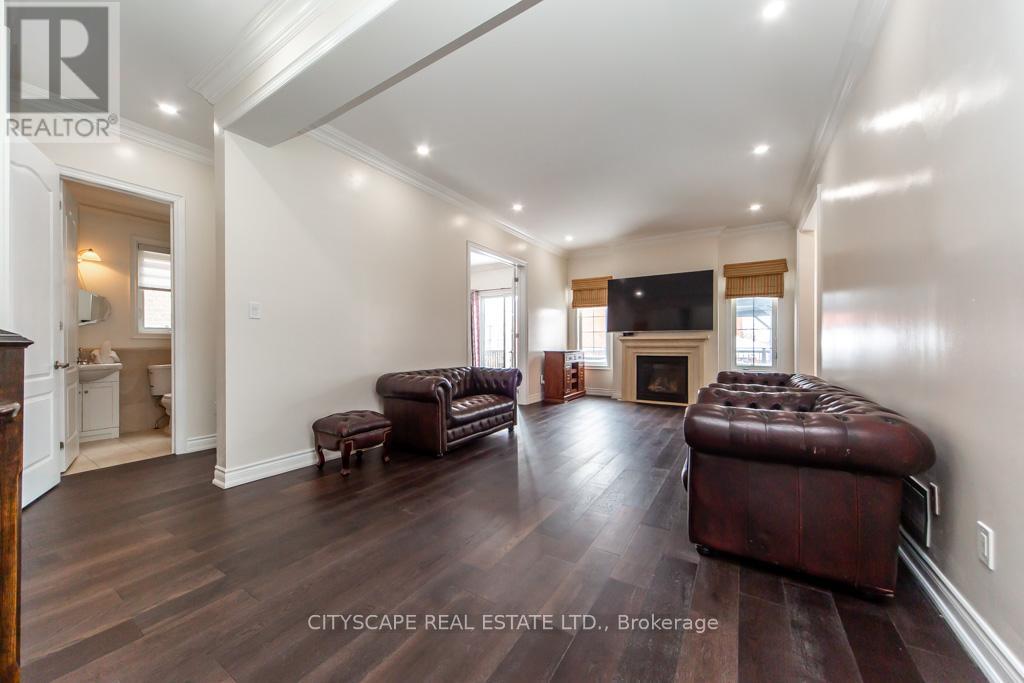 136 Manley Avenue, Whitchurch-Stouffville, Ontario  L4A 0C5 - Photo 16 - N12940594