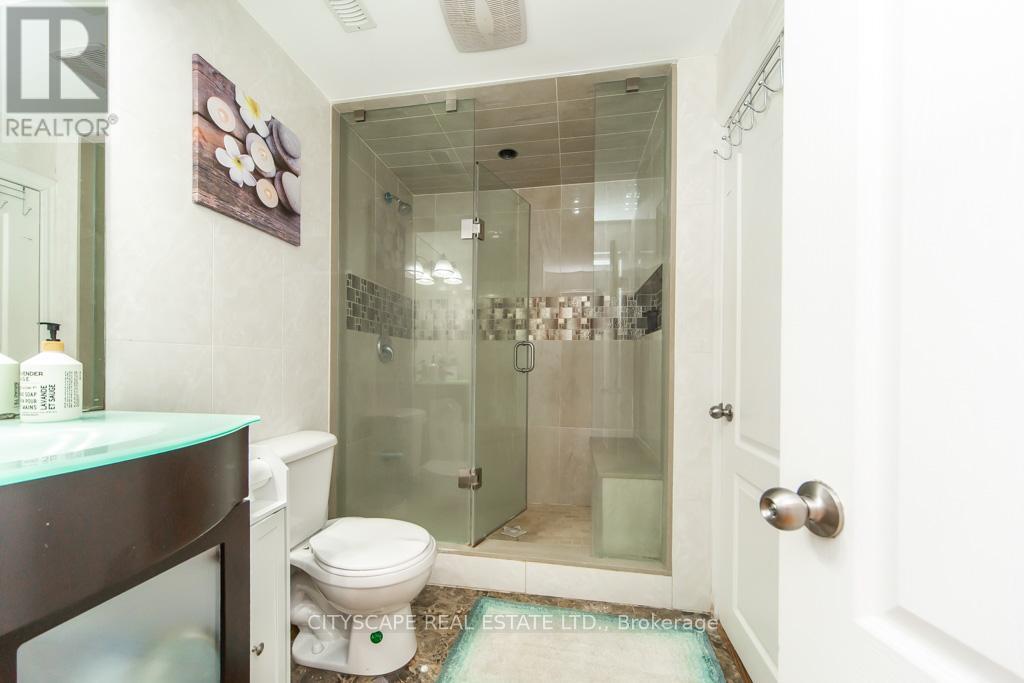 136 Manley Avenue, Whitchurch-Stouffville, Ontario  L4A 0C5 - Photo 47 - N12940594