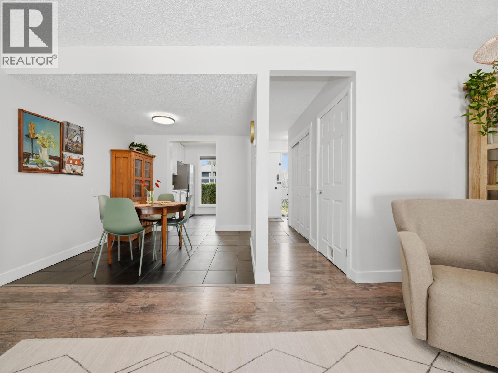 5 300 Decaire Street, Coquitlam, British Columbia  V3K 5P2 - Photo 5 - R3104687