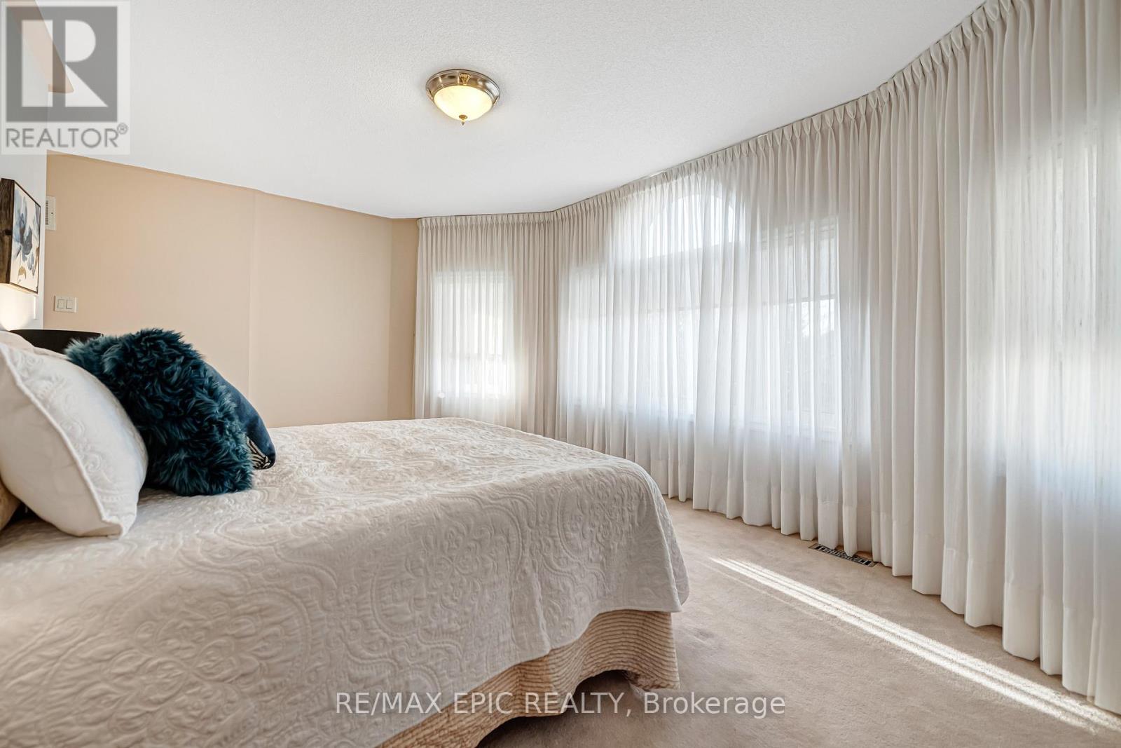 11 Palace Court, Richmond Hill, Ontario  L4B 4C3 - Photo 33 - N12938800