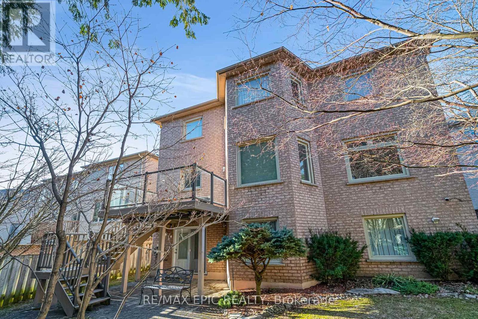11 Palace Court, Richmond Hill, Ontario  L4B 4C3 - Photo 45 - N12938800