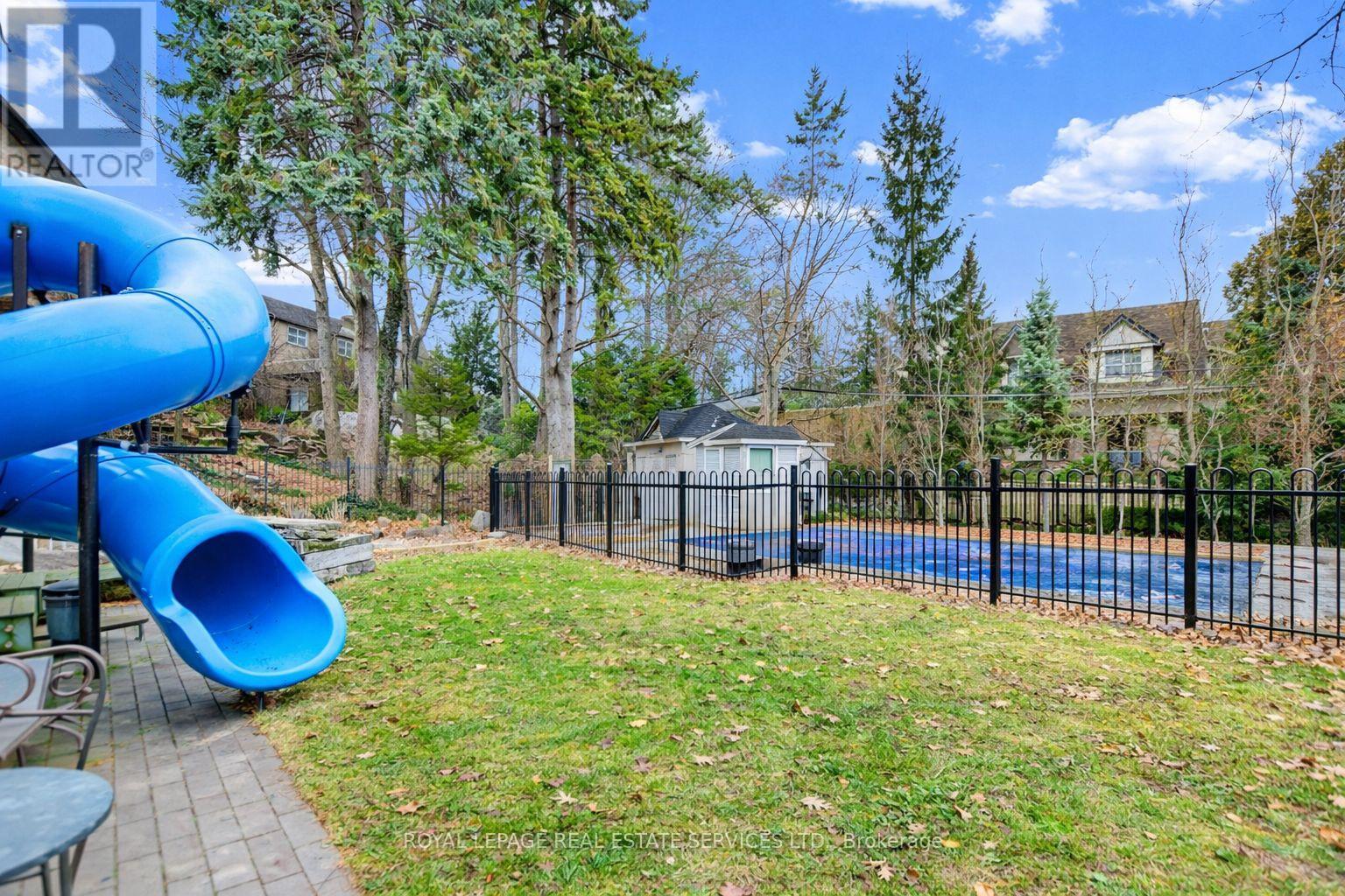 34 Lambeth Road, Toronto, Ontario  M9A 2Y7 - Photo 31 - W12940442