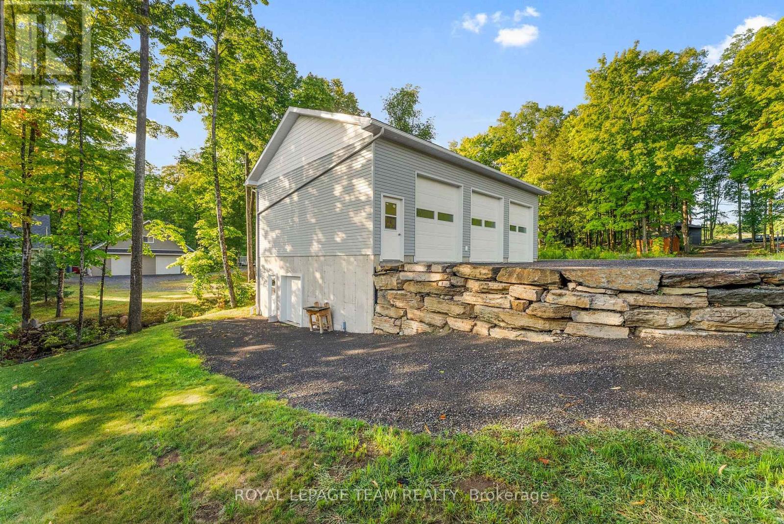 44 Morning Flight Court, Greater Madawaska, Ontario  K0J 1H0 - Photo 34 - X12609922