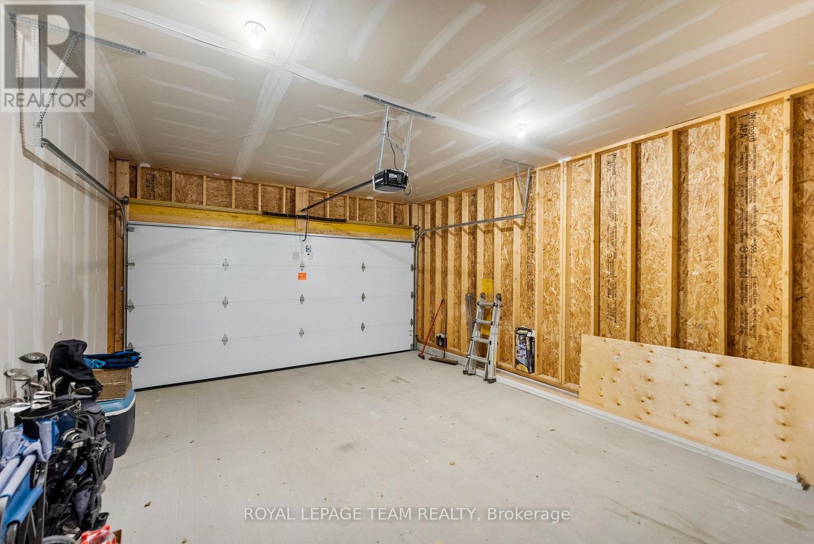 44 Morning Flight Court, Greater Madawaska, Ontario  K0J 1H0 - Photo 39 - X12609922