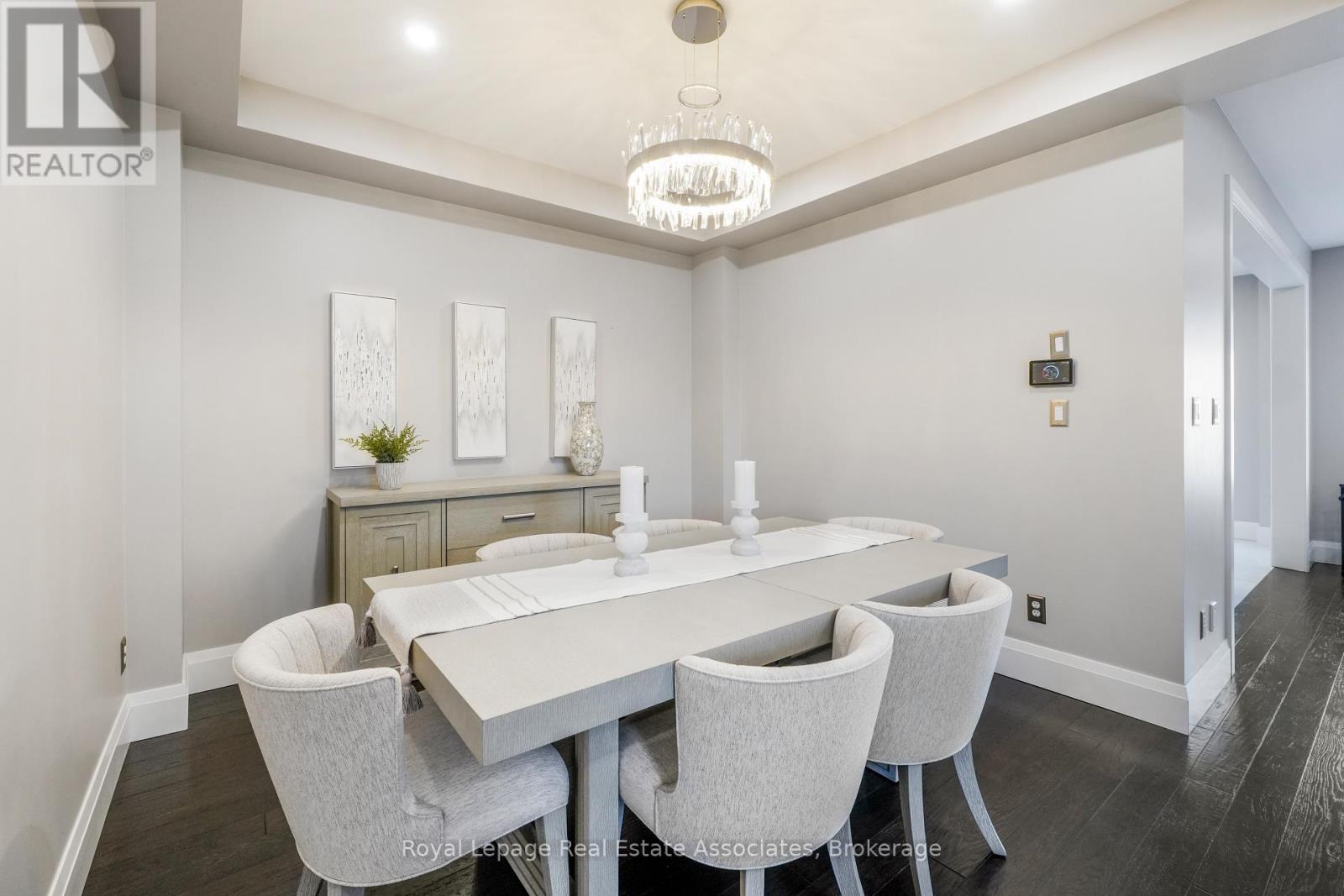 2388 Stone Glen Crescent, Oakville, Ontario  L6M 0C7 - Photo 14 - W12940498