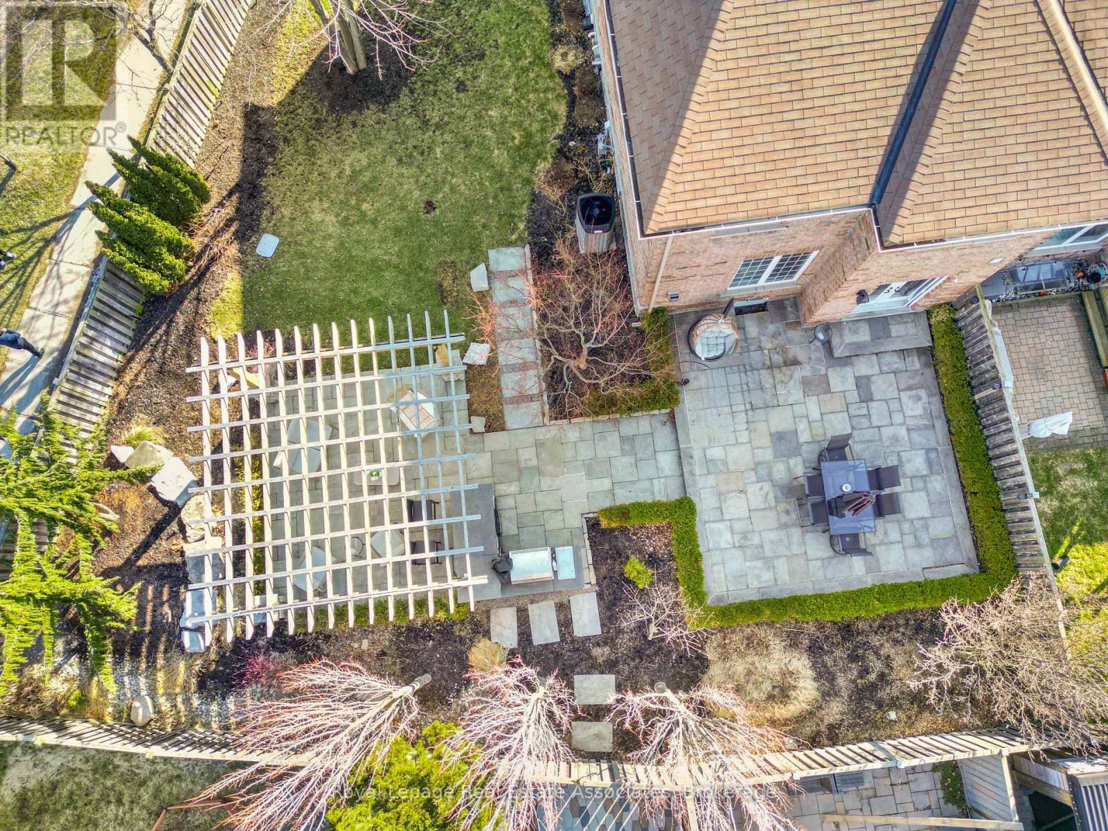 2388 Stone Glen Crescent, Oakville, Ontario  L6M 0C7 - Photo 36 - W12940498