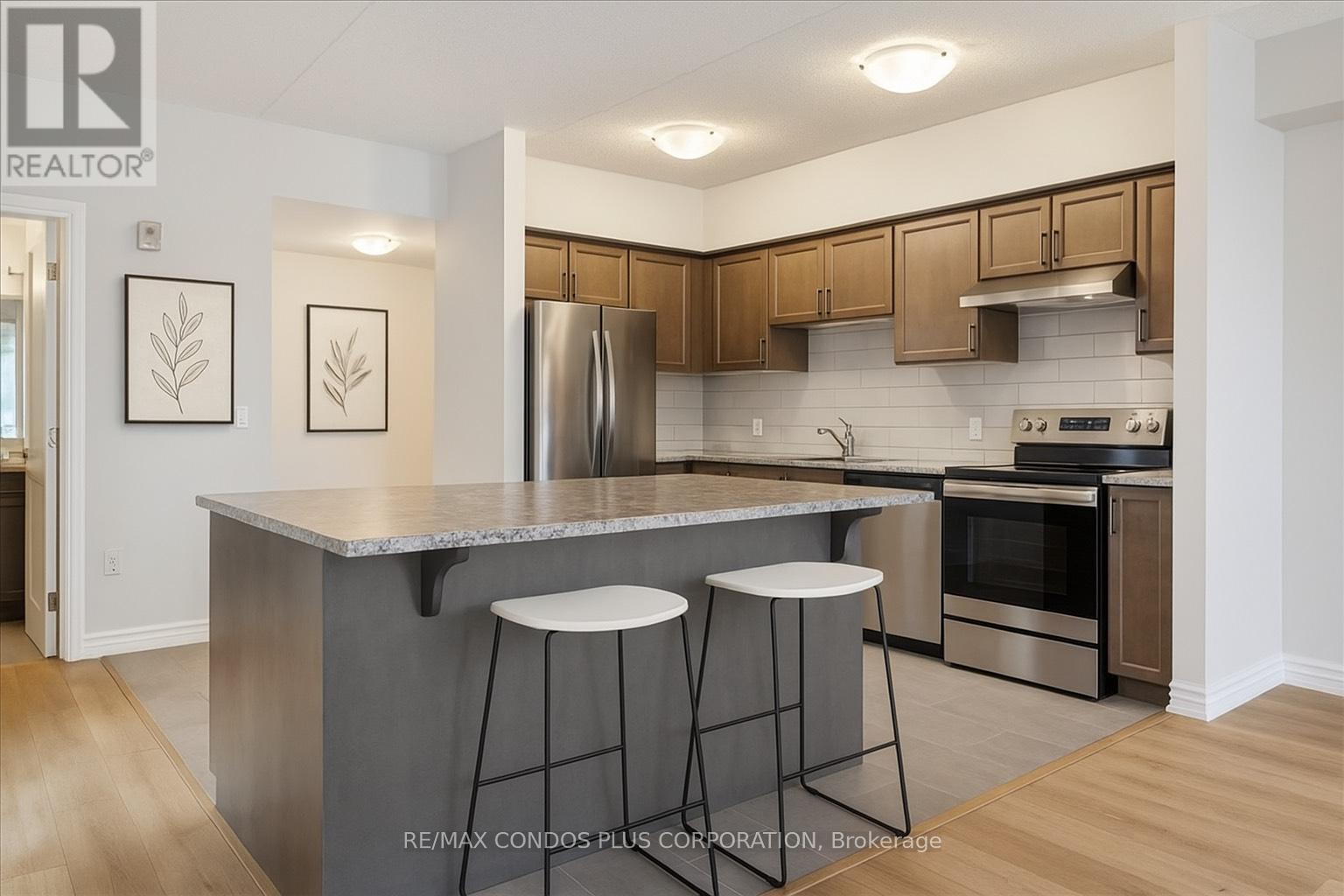 301 - 620 Sauve Street, Milton, Ontario  L9T 9A5 - Photo 4 - W12940512