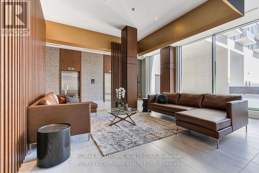 A0336 - 125 Bronte Road, Oakville, Ontario  L6L 3C1 - Photo 24 - W12940528